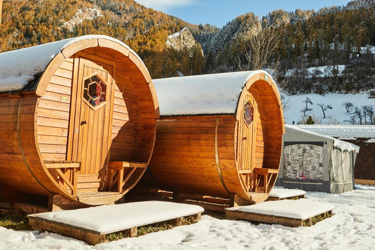 Camping Dreilaendereck Blockhuetten & Apartments リート・イム・オーバーインタール エクステリア 写真